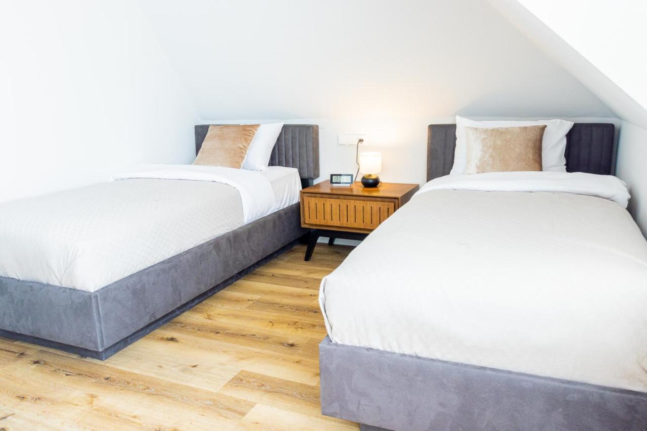 Moderne Maisonette Ferienwohnung Mit Gartenzugang, Nur 7 Gehminuten Zum Strand, Parkplatz & Fahrradunterstellplatz Шарбойтц Екстериор снимка