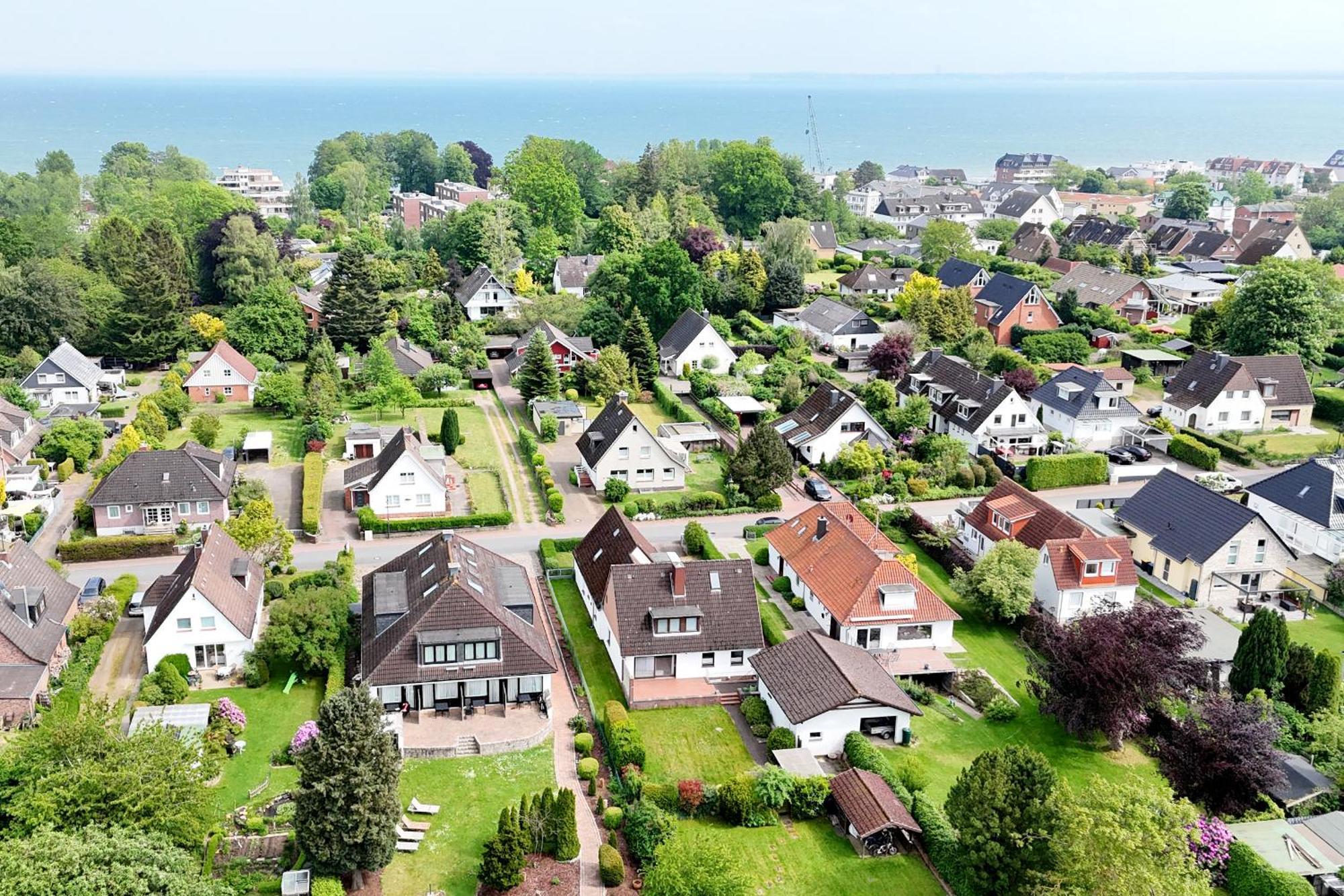 Moderne Maisonette Ferienwohnung Mit Gartenzugang, Nur 7 Gehminuten Zum Strand, Parkplatz & Fahrradunterstellplatz Шарбойтц Екстериор снимка
